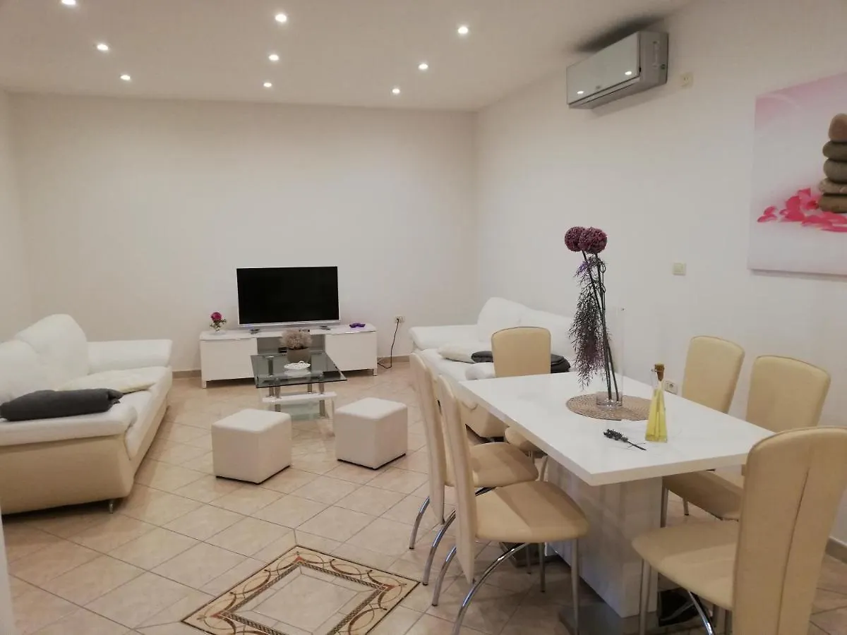 Apartman Doli Nedeščina Appartement