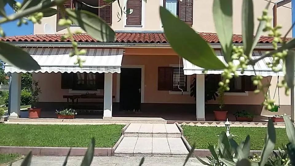Appartement Apartman Doli Nedeščina