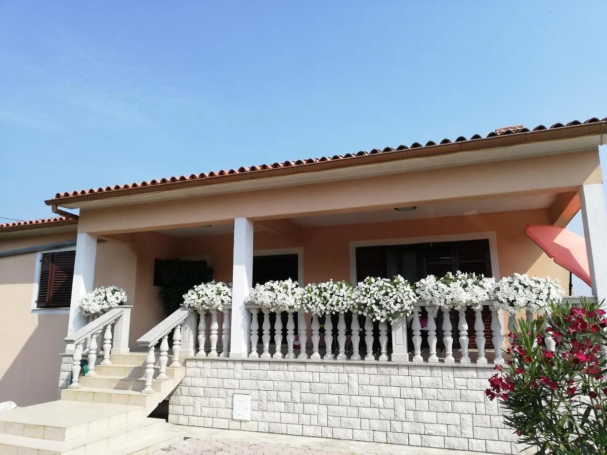 Apartman Doli Nedeščina