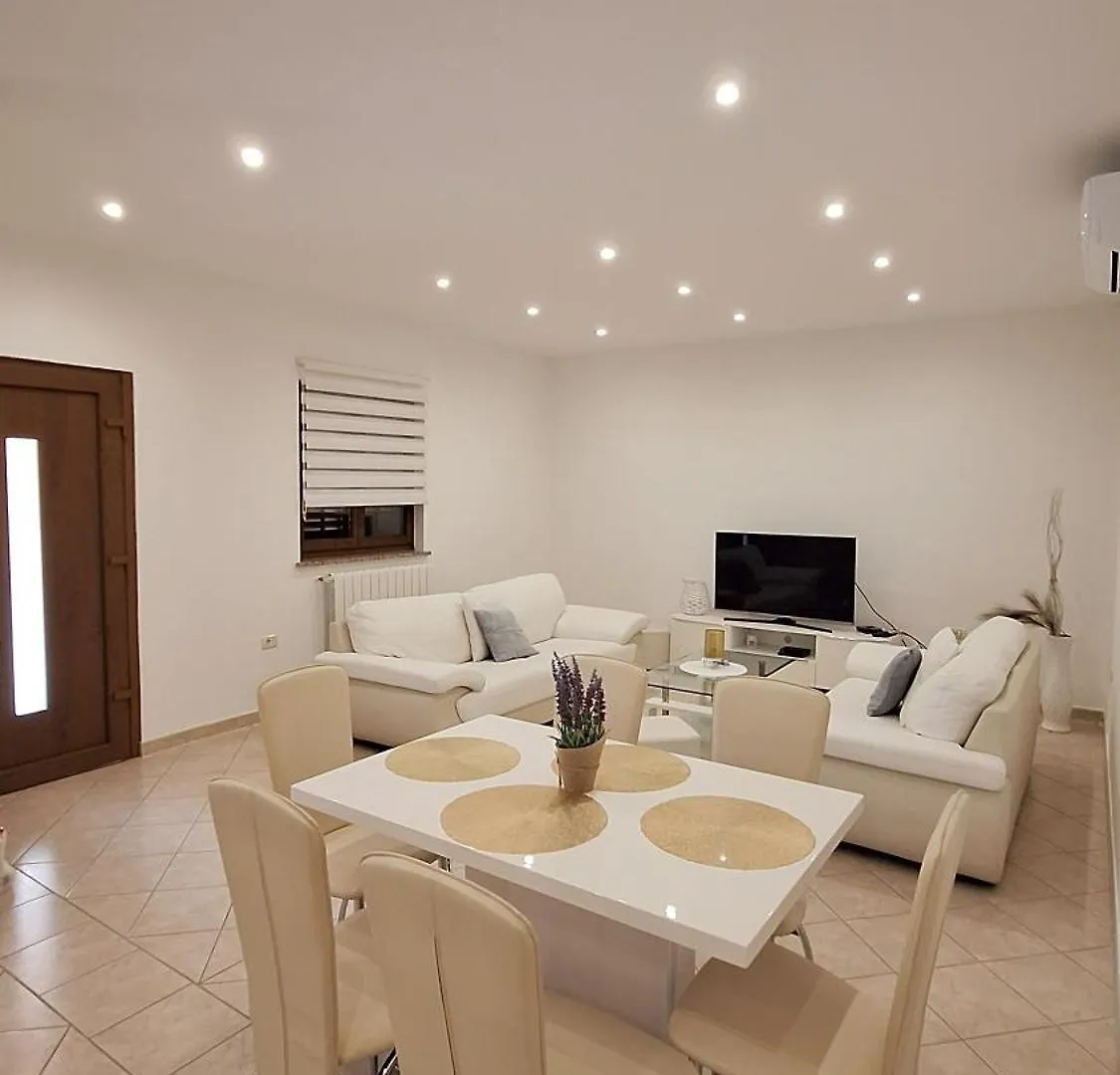 Appartamento Apartman Doli Nedeščina Croazia